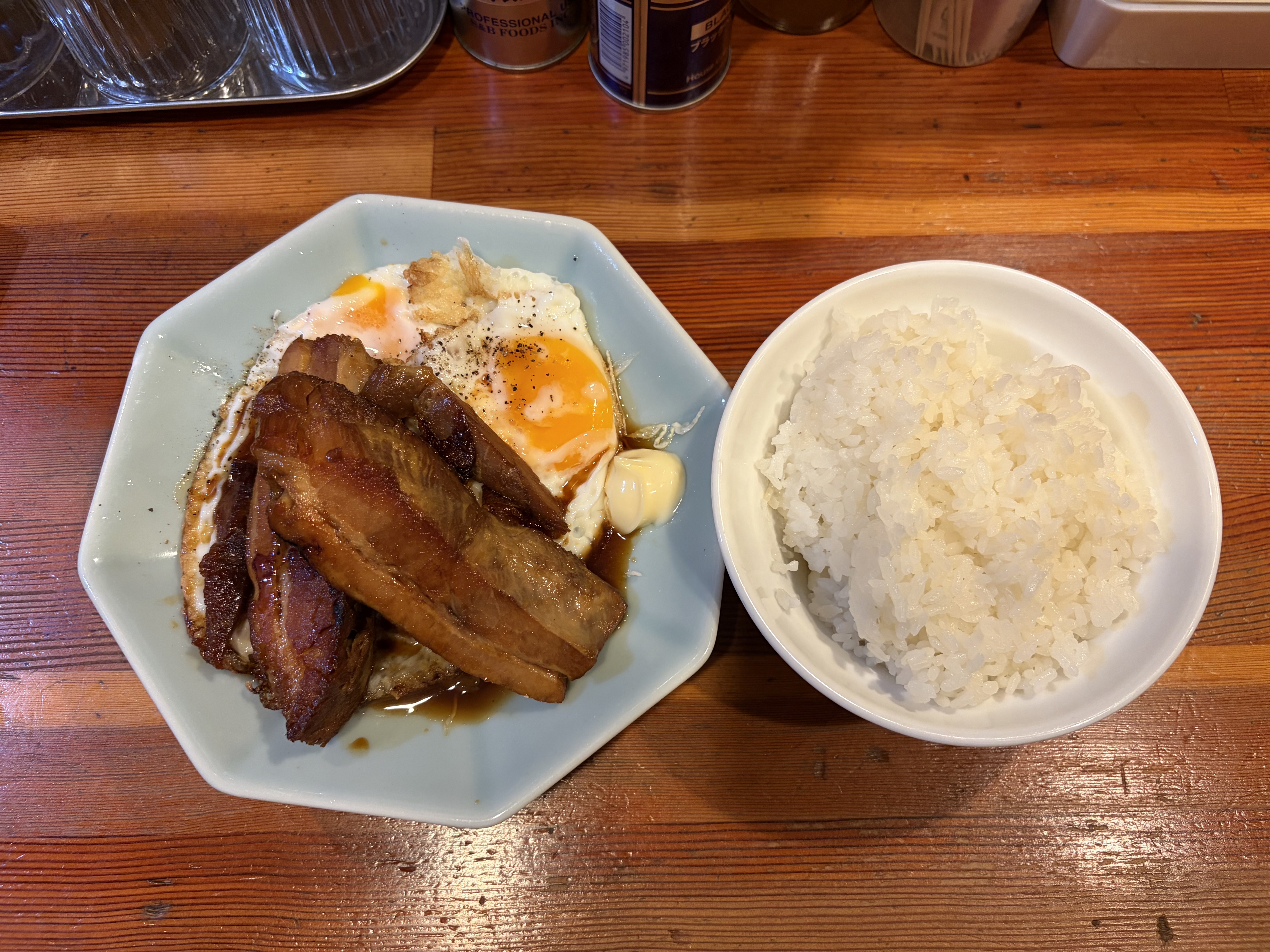 チャーシューエッグ定食