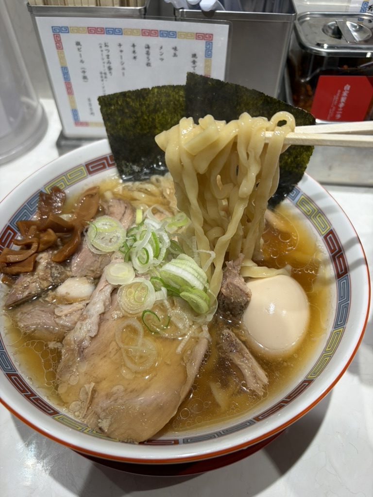元祖焼豚センター 中華そば三井 麺リフト
