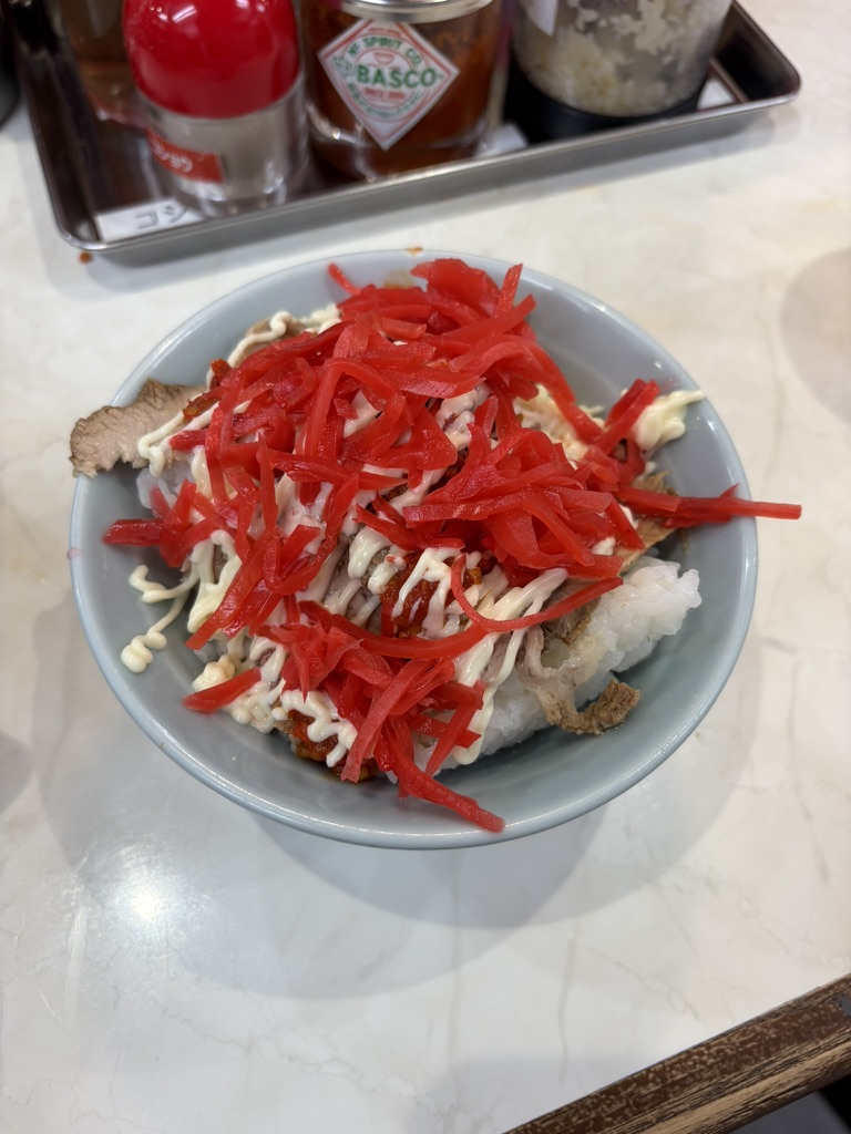 タバマヨ紅生姜チャーシュー丼