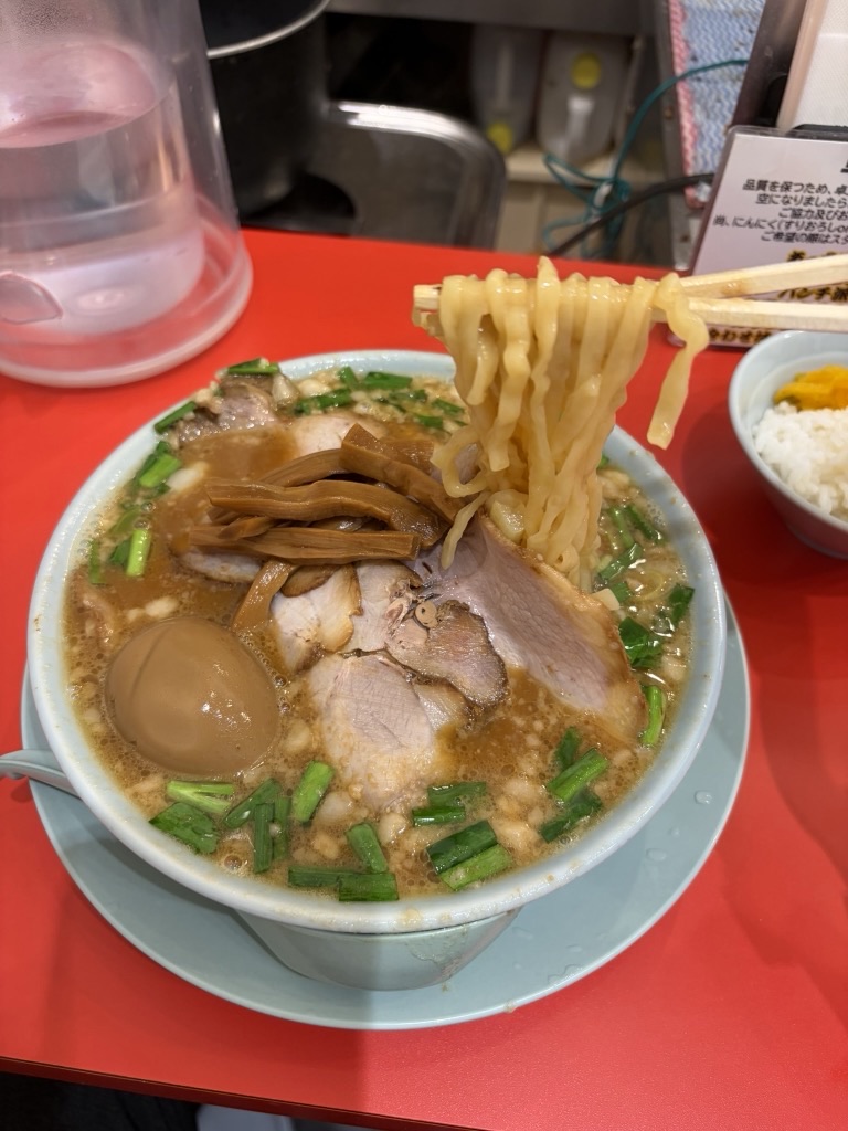 らーめん ねぎとん 麺リフト