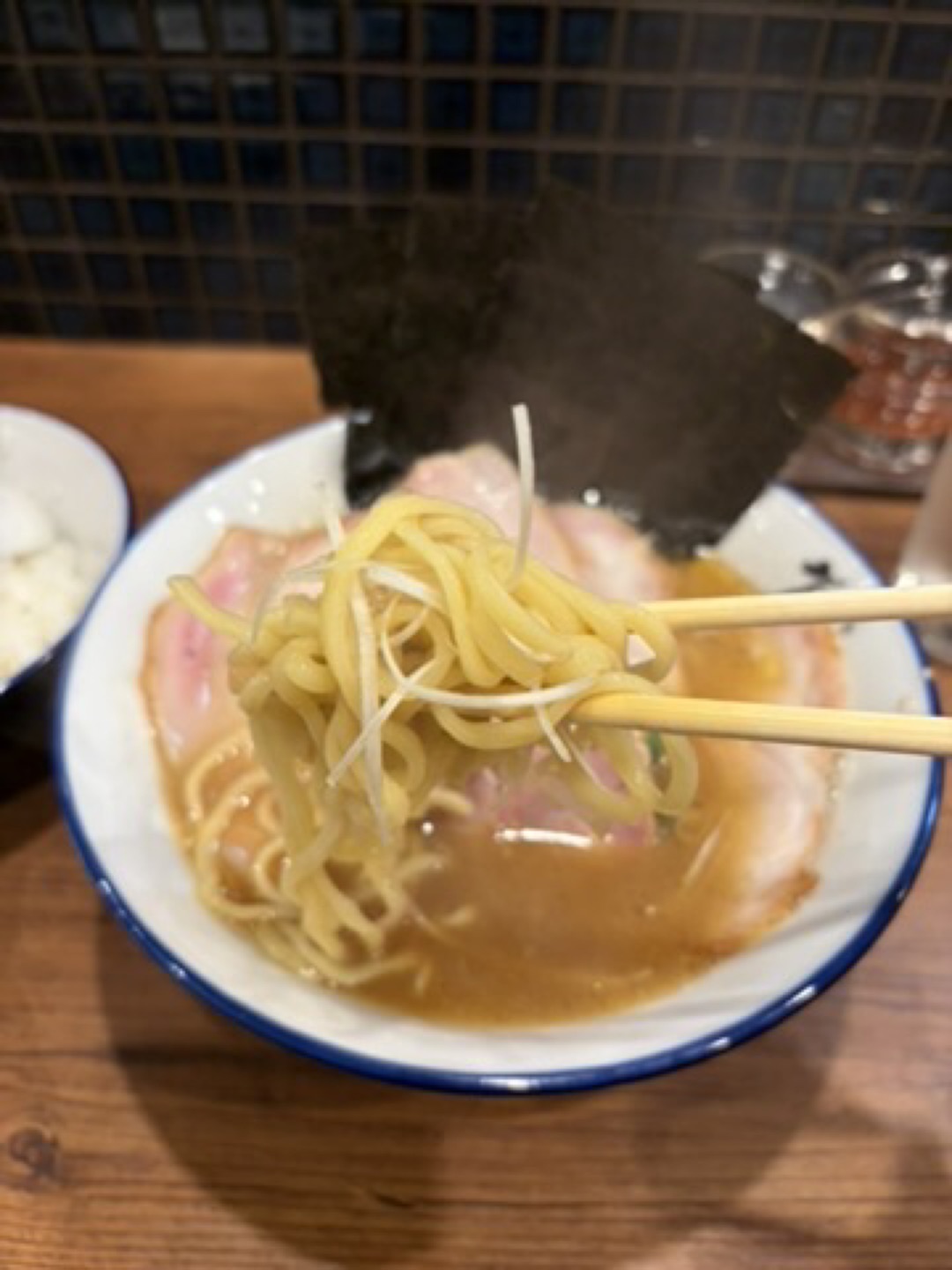 豚骨蒼翔 麺リフト